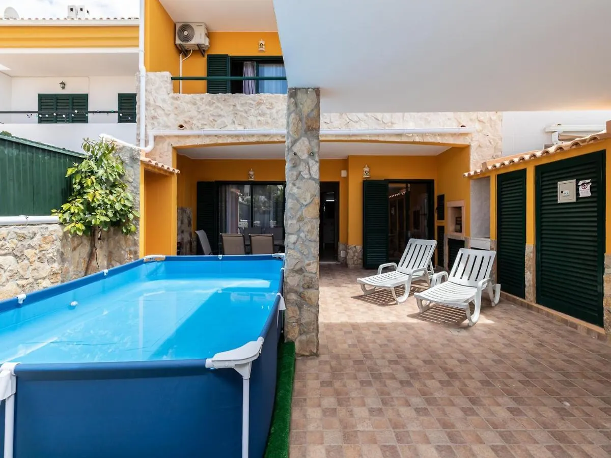 Akivillas Albufeira Lily contacts
